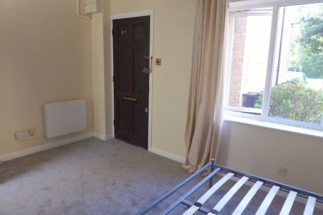 5 Faygate Way, Lower Earley, Berkshire photo 2