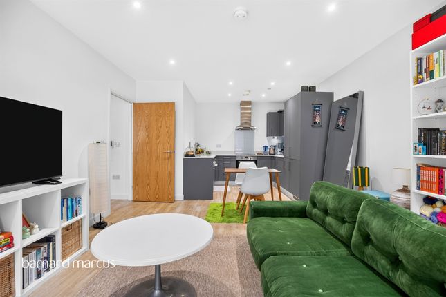 Flat 67, Leonard Court, Cobden Walk, London photo 4