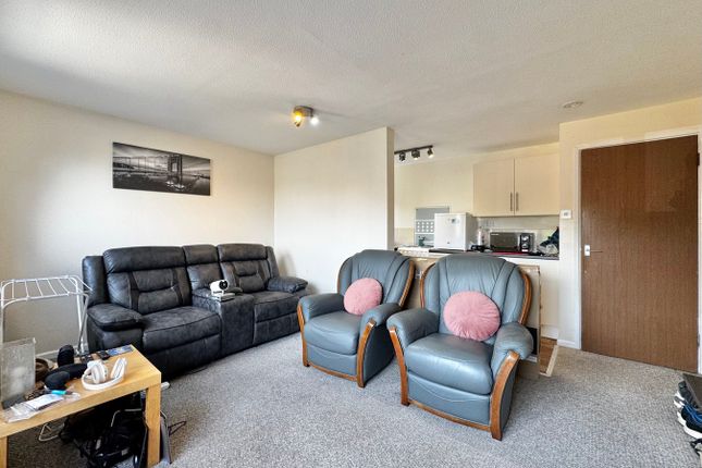 29, Collingwood Avenue, Newport photo 4
