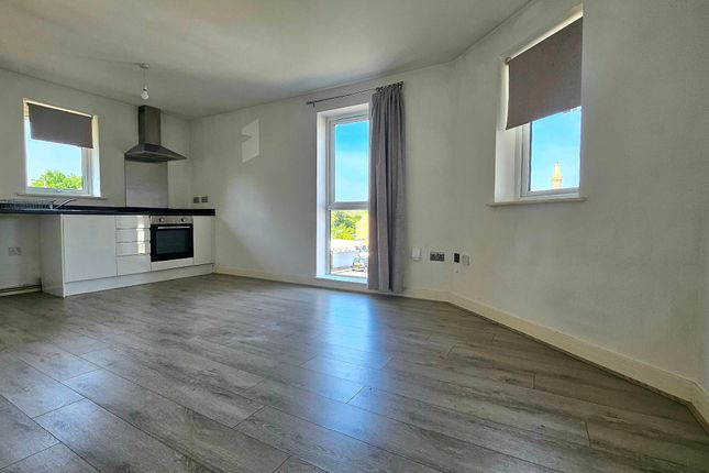Thumbnail Flat to rent in Ufton Lane, Sittingbourne