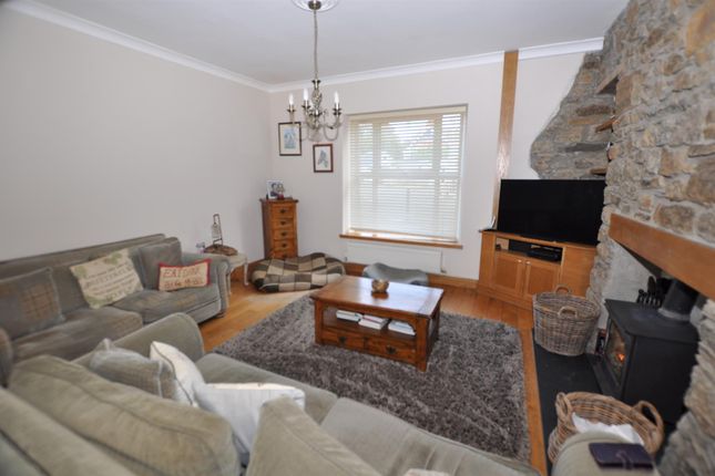 Ty'r Crydd, 3, St. John Street, Whitland photo 5