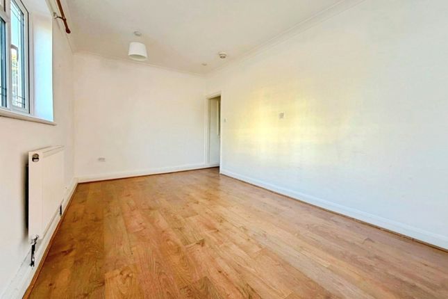 221A, Walton Road, Surrey photo 2