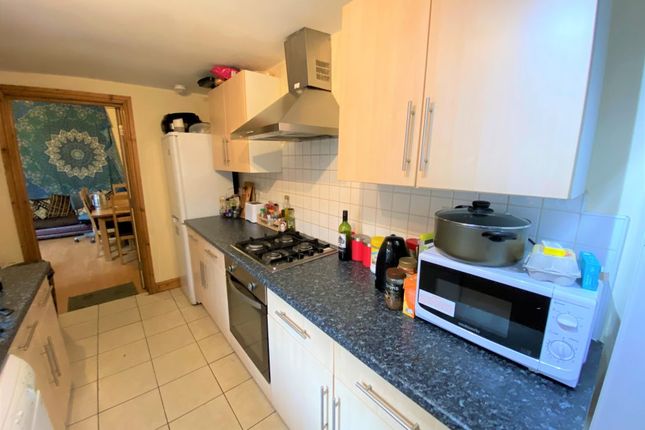 16, Bolingbroke Street, NEWCASTLE UPON TYNE photo 5