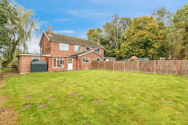 Willow Rose, Bradcar Road, Attleborough photo 3