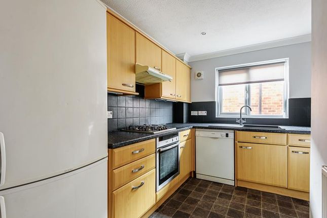 Maisonette to rent in Courtney House, Frimley Road