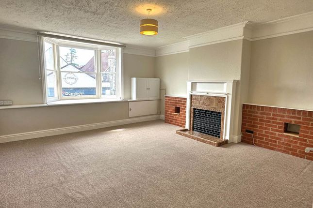 Flat 4, 5 Quaker Lane, Bristol photo 3