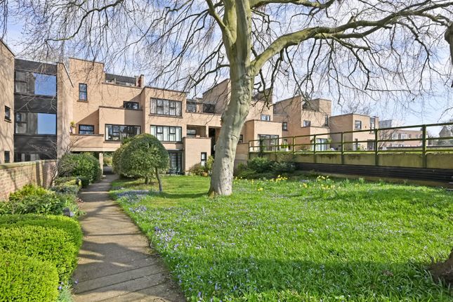 28, Ouse Lea, York photo 2