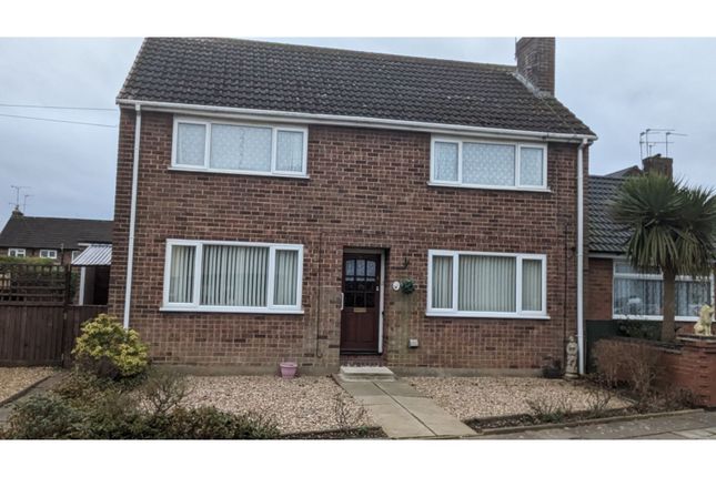 Maisonette for sale in Woodburn Close, Allesley, Coventry