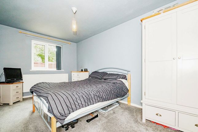 Flat for sale in Lewis Court, Worthing