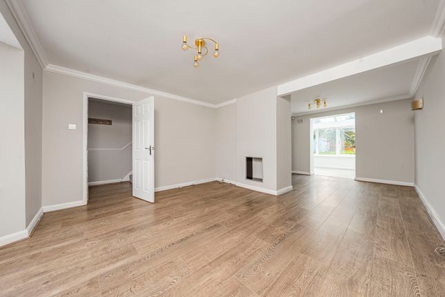 7, St. Marys Road, Uxbridge photo 3