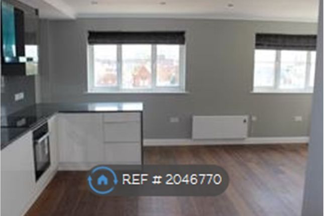 Thumbnail Flat to rent in Brisbane Court, Slough