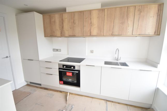 Flat for sale in Combe Road, Portishead, Bristol