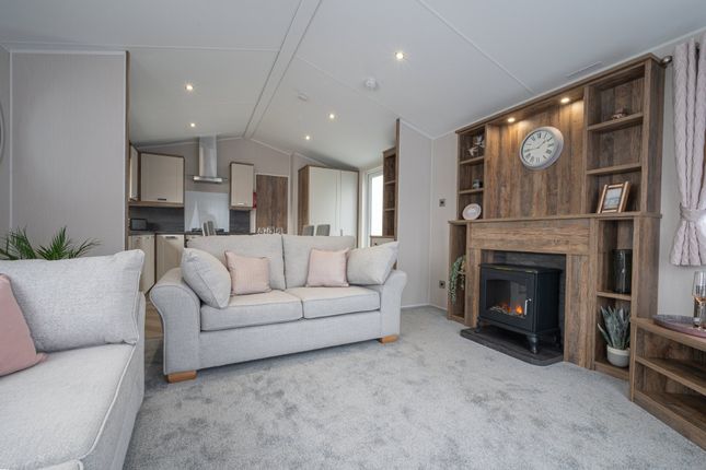 Lodge for sale in Cofton, Starcross, Exeter