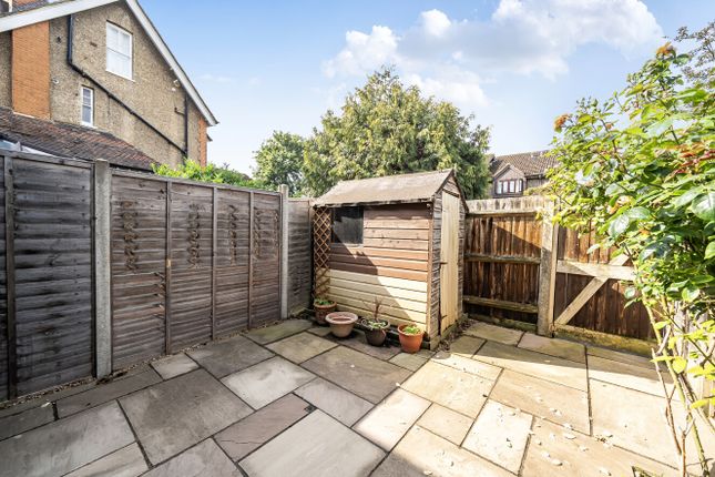 5, Audley Firs, Walton On Thames photo 4