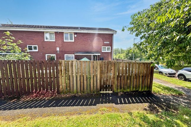 18, West Lea, Blaydon-on-Tyne photo 2