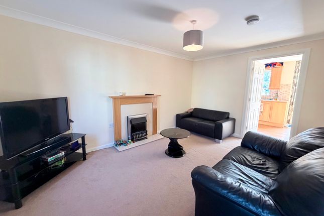 17 Spindler Close, Ipswich photo 2