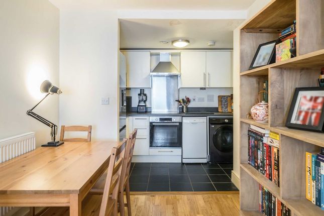 103, Liberty Street, London photo 4