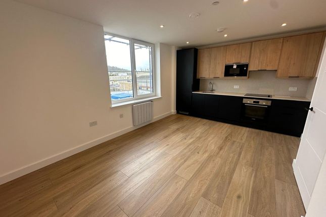 Thumbnail Flat to rent in Heather Court, 1 Progressive Close