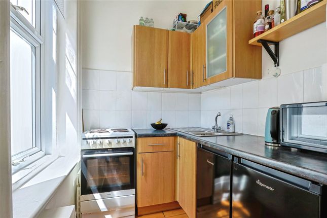 Flat 1, Chine View, 5, McKinley Road, Dorset photo 4