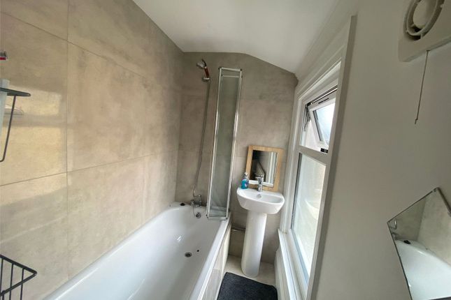 First Floor Back Room, 4, Lindal Road, London photo 5