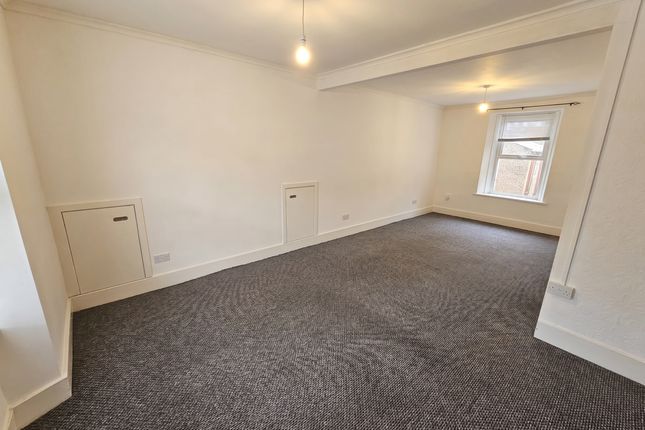 24 Pemberton Street, Llanelli photo 3