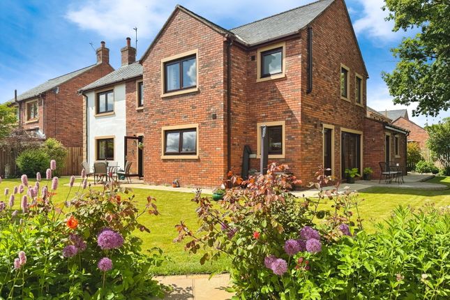 8, Holme Meadow, Carlisle photo 3