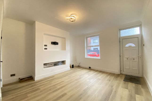 15, Denholme Drive, West Yorkshire photo 4