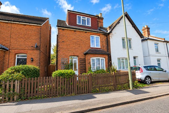 4 Bedroom Semi-Detached in GU2 9XN