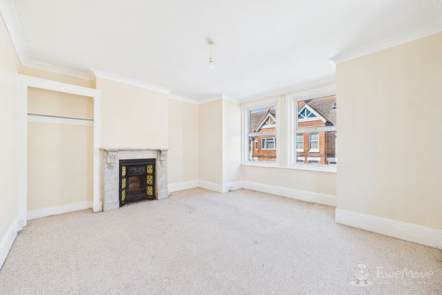 31, Watkin Road, Folkestone photo 4