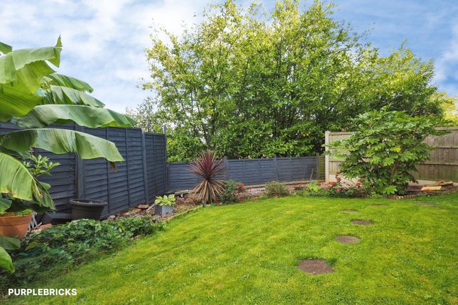 3, Redcar Close, Gedling , Nottingham photo 4