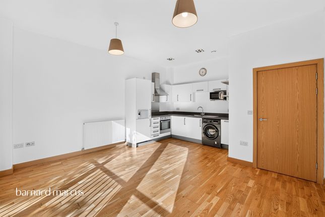 Flat 7, Canon Court, 91, Manor Road, Wallington photo 3