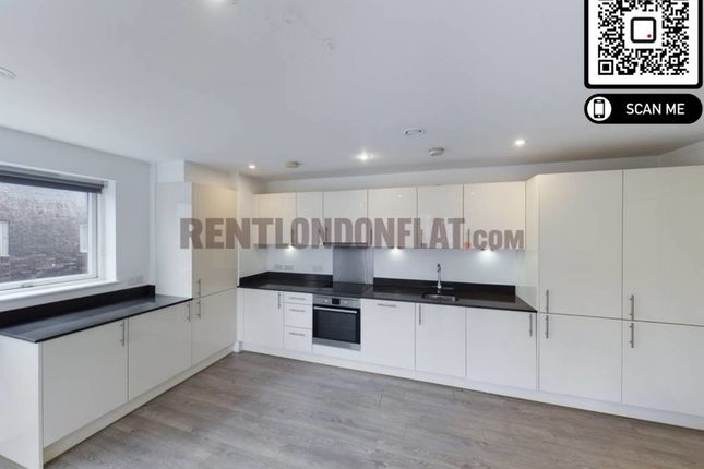 Flat for sale in Spa Road, London