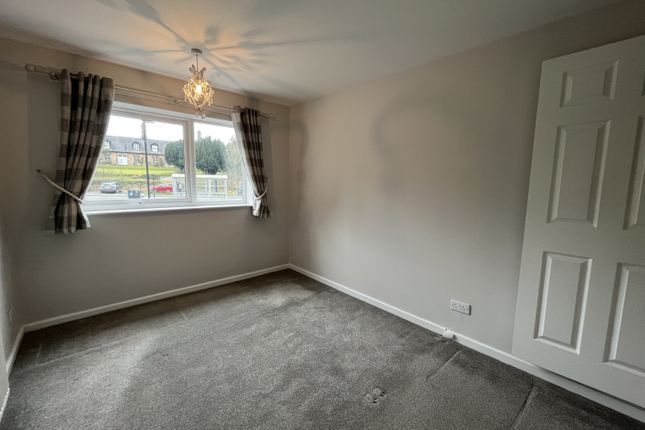 Flat to rent in Ladies Spring Court, Dore