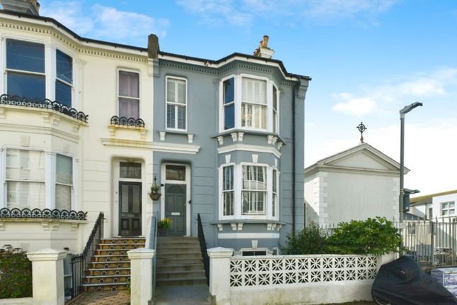 Flat to rent in St. Georges Terrace, Brighton