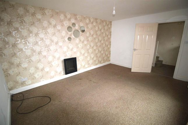 16, Petersmith Crescent, Newark photo 4