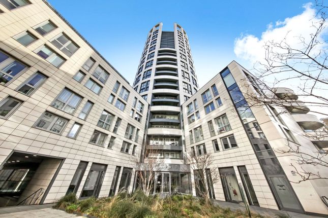 Thumbnail Studio to rent in Eagle Point, London