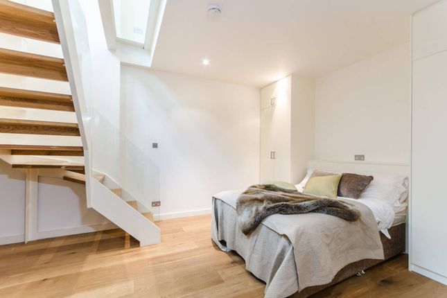 1-bed flat on 30 Redfield Lane, £500,000