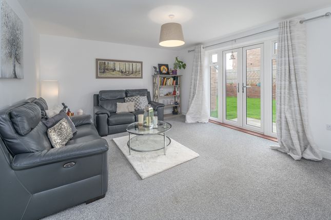 1 Draper Close, Alnwick photo 3