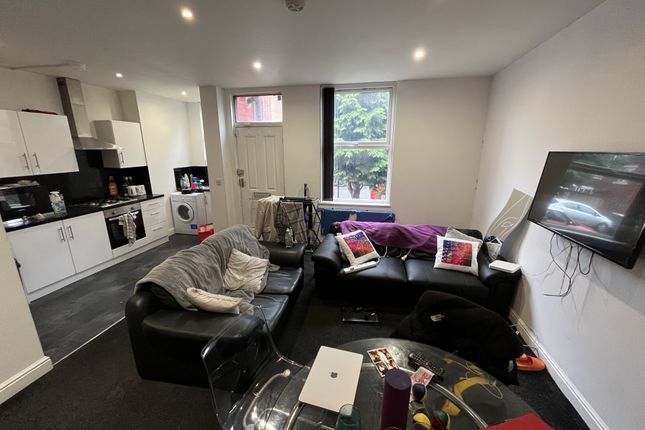 Thumbnail Terraced house to rent in Royal Park Terrace, Leeds, West Yorkshire