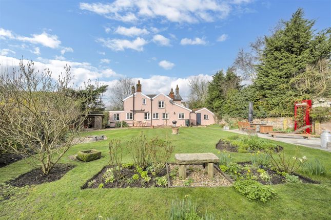 Barberry Cottage, The Causeway, Hitcham photo 3