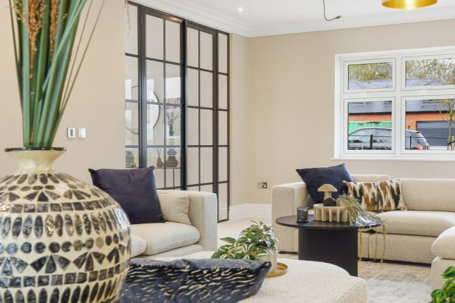 The Sherwoods, Brentwood photo 4