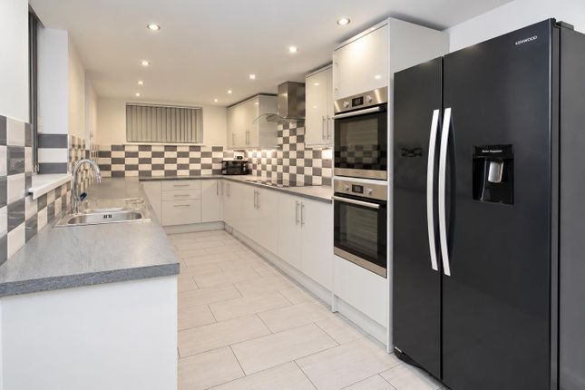 Kingsland Terrace, Pontypridd photo 4
