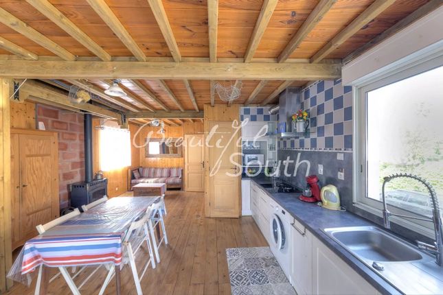 Detached house for sale in Canet-En-Roussillon, 66140, France