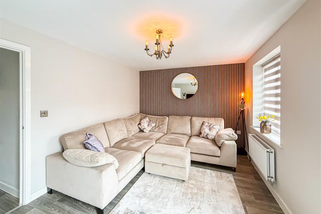 9, Boatyard Avenue, Burnham-On-Crouch photo 3