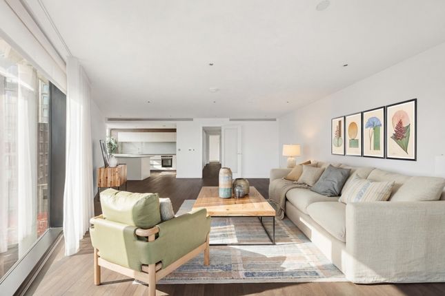 Apartment 25, 1, Riverlight Quay, London photo 2