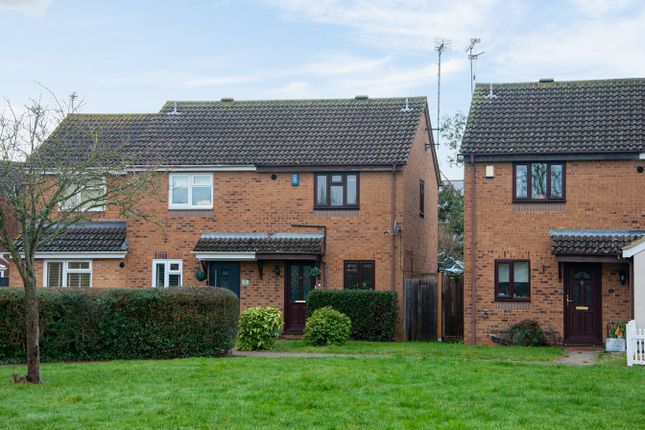 6, Raphael Drive, Chelmsford photo 2