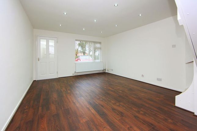 15, Forest Close, Telford photo 4