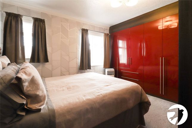 7, Roberts Road, Belvedere photo 5
