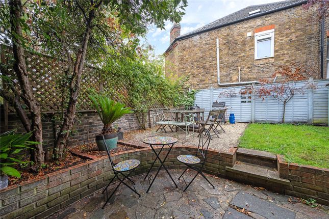 Lebanon Gardens, Southfields photo 3
