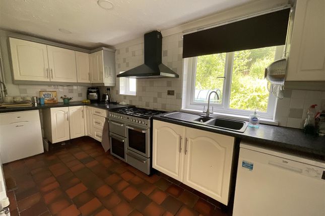 9, Tir Syr Walter, Ammanford photo 3